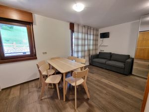 24055340-Ferienwohnung-4-Canazei-300x225-2