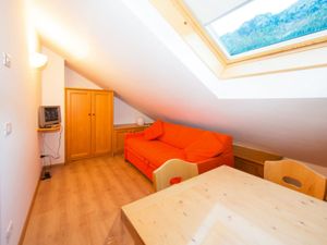 23853793-Ferienwohnung-4-Canazei-300x225-1