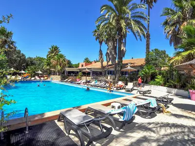 pool