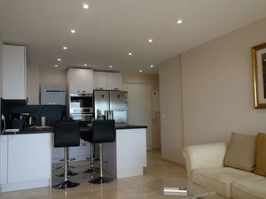 21709875-Ferienwohnung-4-Cannes-300x225-4