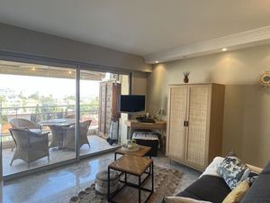 21941129-Ferienwohnung-4-Cannes-300x225-3