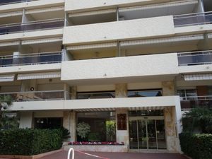 21941129-Ferienwohnung-4-Cannes-300x225-2