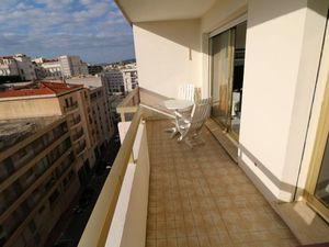 23529025-Ferienwohnung-2-Cannes-300x225-3