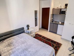 23529029-Ferienwohnung-2-Cannes-300x225-1