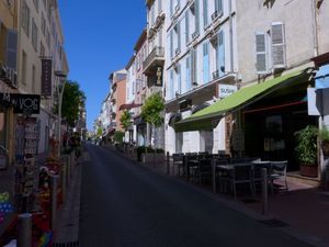 23545066-Ferienwohnung-2-Cannes-300x225-2