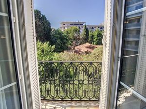 23545067-Ferienwohnung-4-Cannes-300x225-3