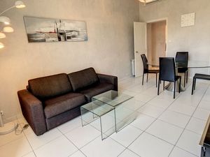 23545067-Ferienwohnung-4-Cannes-300x225-5