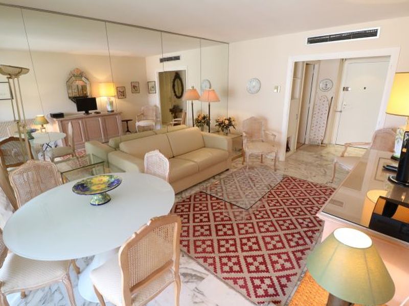 23545081-Ferienwohnung-4-Cannes-800x600-2