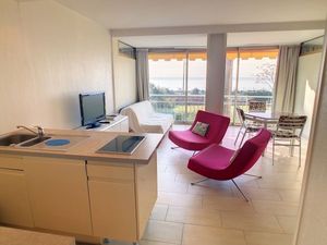 23565169-Ferienwohnung-4-Cannes-300x225-1