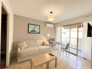 23567981-Ferienwohnung-2-Cannes-300x225-5