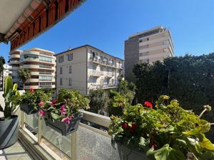 23660380-Ferienwohnung-4-Cannes-300x225-4