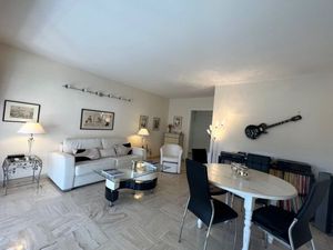 23660380-Ferienwohnung-4-Cannes-300x225-2