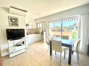 23699831-Ferienwohnung-4-Cannes-300x225-4