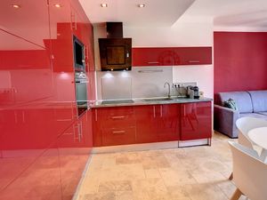 23832060-Ferienwohnung-4-Cannes-300x225-4