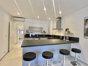 23914737-Ferienwohnung-4-Cannes-300x225-2