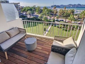 23967310-Ferienwohnung-6-Cannes-300x225-1