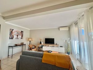 23966408-Ferienwohnung-4-Cannes-300x225-2