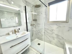 23977104-Ferienwohnung-6-Cannes-300x225-1