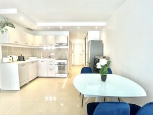 23977114-Ferienwohnung-5-Cannes-300x225-1