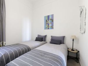 23681759-Ferienwohnung-4-Cannes-300x225-5