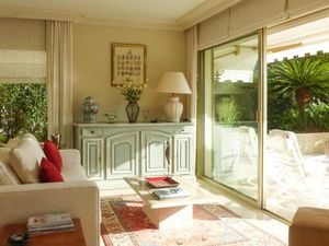 23289810-Ferienwohnung-4-Cannes-300x225-3