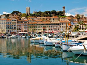 23856943-Ferienwohnung-4-Cannes-300x225-1