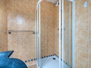 23860529-Ferienwohnung-4-Cannes-300x225-1