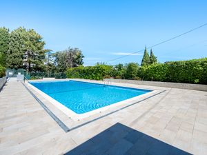 23867272-Ferienwohnung-4-Cannes-300x225-1