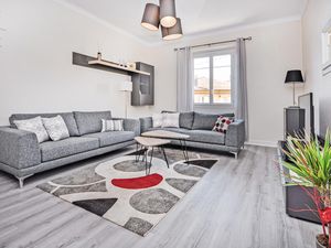 23738631-Ferienwohnung-4-Cannes-300x225-3