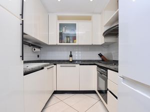 23763869-Ferienwohnung-6-Cannes-300x225-4