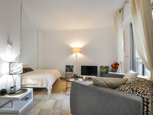 24002281-Ferienwohnung-2-Cannes-300x225-3