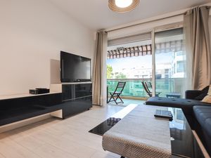 23748956-Ferienwohnung-4-Cannes-300x225-1