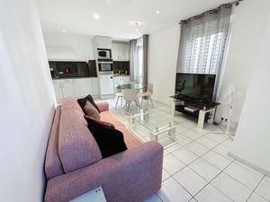 23545070-Ferienwohnung-4-Cannes-300x225-1