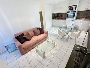 23545070-Ferienwohnung-4-Cannes-300x225-4