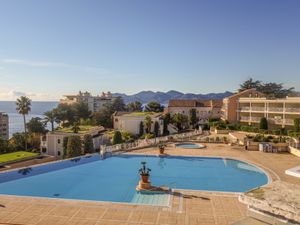 23856943-Ferienwohnung-4-Cannes-300x225-0