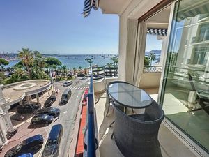 23545087-Ferienwohnung-2-Cannes-300x225-4