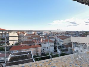 24060449-Ferienwohnung-3-Cannes-300x225-4