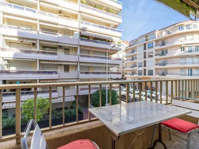 Ferienwohnung für 3 Personen (23 m²) in Cannes 2/10