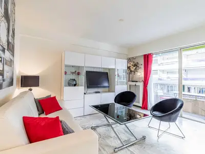 Ferienwohnung für 3 Personen (23 m²) in Cannes 10/10