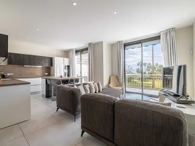 Ferienwohnung für 8 Personen (126 m²) in Cannes 3/10