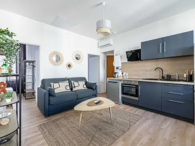 Ferienwohnung für 7 Personen (41 m²) in Cannes 1/7