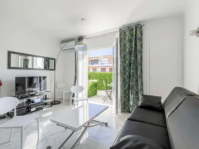 Ferienwohnung für 7 Personen (50 m²) in Cannes 6/10