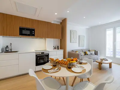 Ferienwohnung für 6 Personen (60 m²) in Cannes 1/10