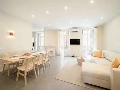 Ferienwohnung für 7 Personen (63 m²) in Cannes 1/10