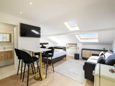 Ferienwohnung für 5 Personen (17 m²) in Cannes 1/8