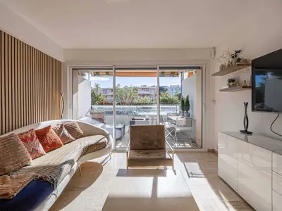 Ferienwohnung für 5 Personen (81 m²) in Cannes 1/10