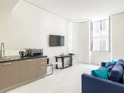Ferienwohnung für 7 Personen (52 m²) in Cannes 1/10