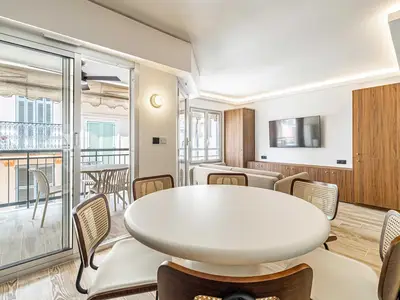 DiningRoom