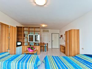 23581754-Ferienwohnung-4-Caorle-300x225-2