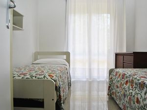 22954751-Ferienwohnung-7-Caorle-300x225-5